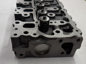 Zylinderkopf für Yanmar 3TNM72 | 3TNM74 - mit Ventile